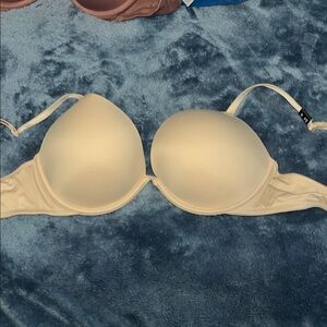 PINK Victoria's Secret Cream Bra